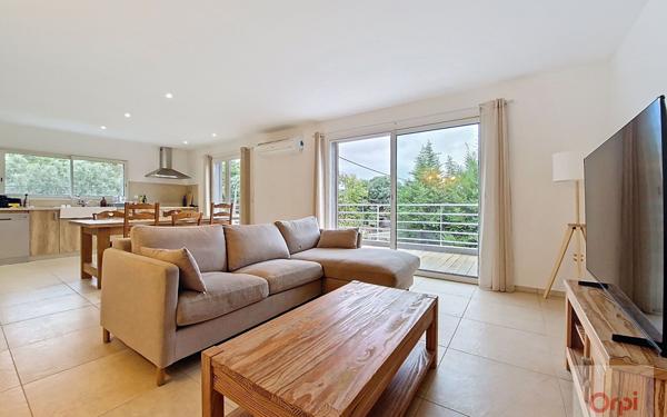 Maison à louer    4 pièces • 139,90 m2 Peri