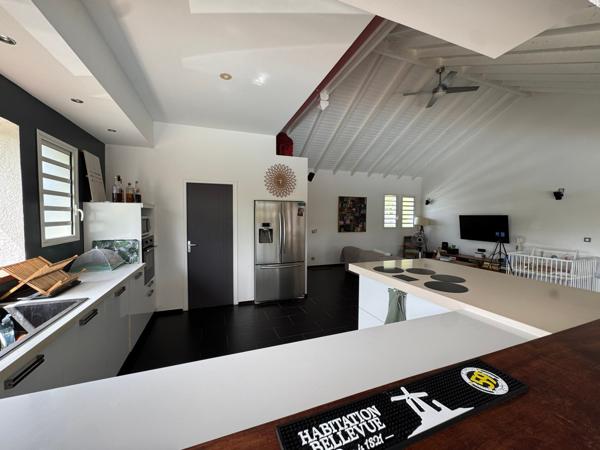 Maison T4 avec piscine - Le Gosier