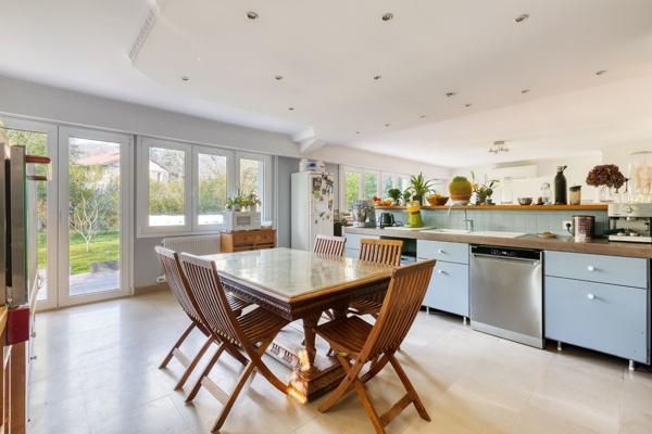 Vente Maison de luxe La Celle-Saint-Cloud 10 Pièces 340 m²
