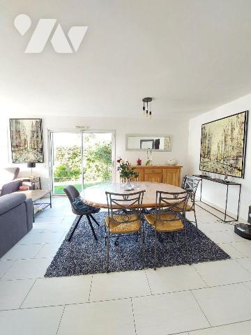 A VENDRE - GEVEZE (35) Maison de 180 m² + double garage + cave + jardin clos. A l'Ouest de la c...