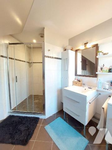 A VENDRE - GEVEZE (35) Maison de 180 m² + double garage + cave + jardin clos. A l'Ouest de la c...