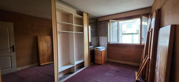 APPARTEMENT 4-5 PIECES AVEC CAVE ET BOX