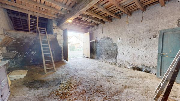 Ancien corps de ferme Bourges 2 pièces 42 m2