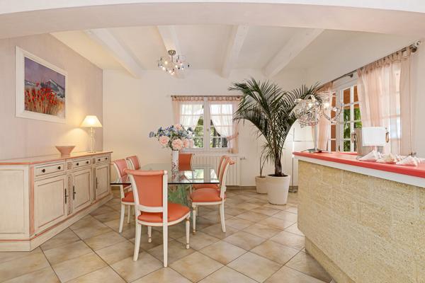 Villa, 5 chambres, vue mer au calme, quartier Clos des Plages–Peymian