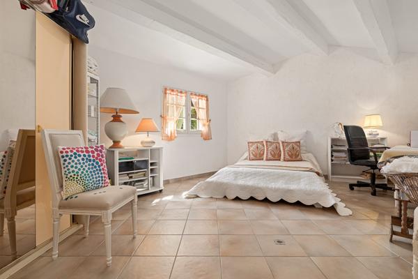 Villa, 5 chambres, vue mer au calme, quartier Clos des Plages–Peymian
