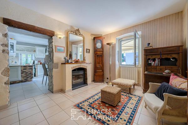 Propriété de caractère avec piscine et vue sur les montagnes
