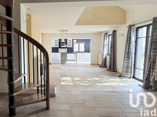 Maison à vendre 7 pièces 148 m² Soisy-sur-Seine