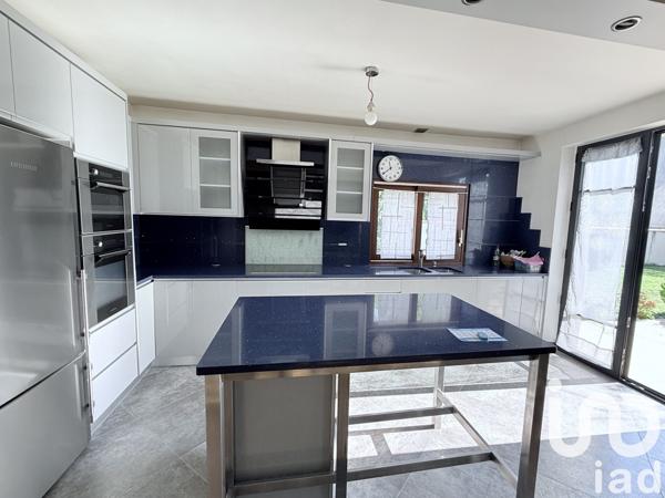 Maison à vendre 7 pièces 148 m² Soisy-sur-Seine