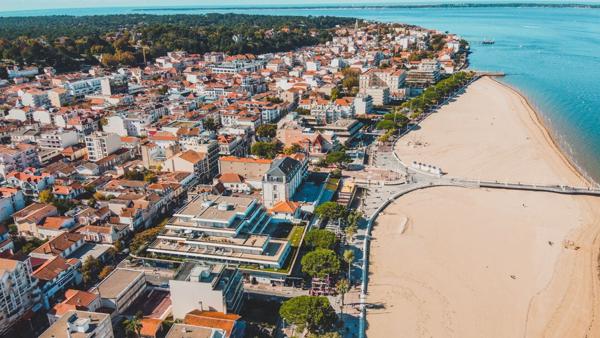 ARCACHON APPARTEMENT 62m² T3 EN R+1 CENTRE-VILLE