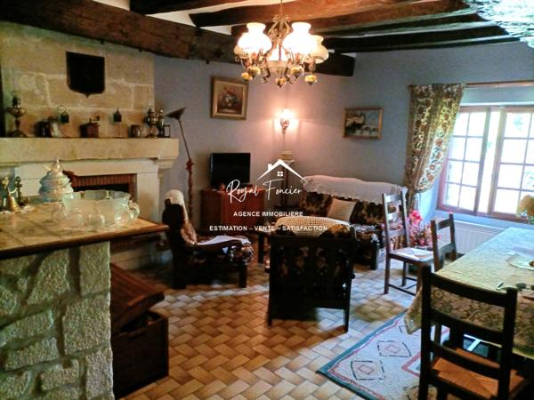 Belle maison ancienne, à la campagne