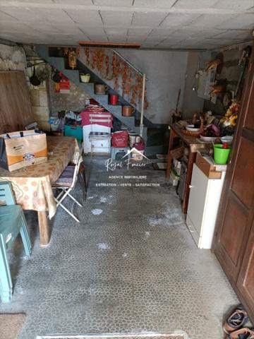 Belle maison ancienne, à la campagne