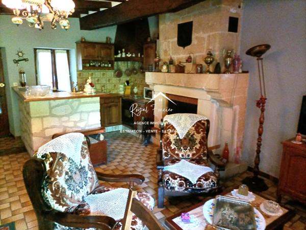 Belle maison ancienne, à la campagne