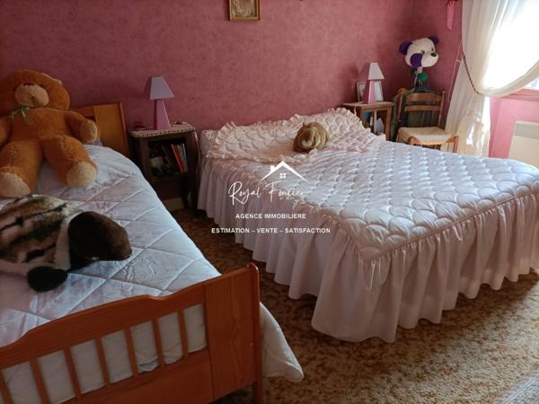 Belle maison ancienne, à la campagne