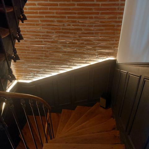 Toulousaine à vendre 6 pièces MONTAUBAN (82) d'environ 300m² habitable, belles prestations, possibilité bureau indépendant avec jardin, parking intérieur.