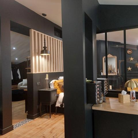 Toulousaine à vendre 6 pièces MONTAUBAN (82) d'environ 300m² habitable, belles prestations, possibilité bureau indépendant avec jardin, parking intérieur.