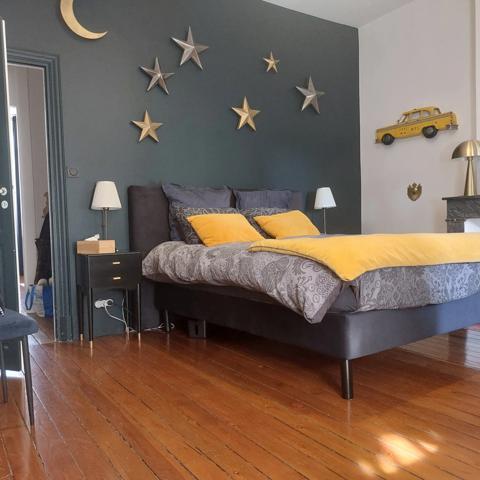 Toulousaine à vendre 6 pièces MONTAUBAN (82) d'environ 300m² habitable, belles prestations, possibilité bureau indépendant avec jardin, parking intérieur.