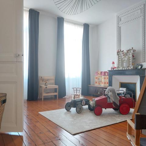 Toulousaine à vendre 6 pièces MONTAUBAN (82) d'environ 300m² habitable, belles prestations, possibilité bureau indépendant avec jardin, parking intérieur.