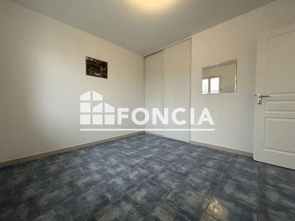 Location Appartement 2 pièces 33.3 m² - 190 RUE DE COUREILLES La Rochelle 17000