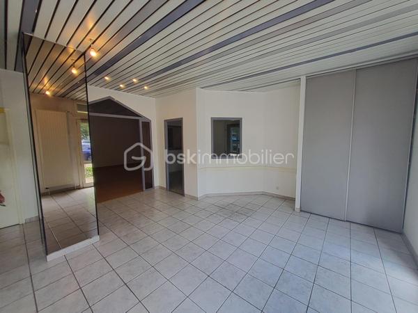 Bureau de 116,48 m²