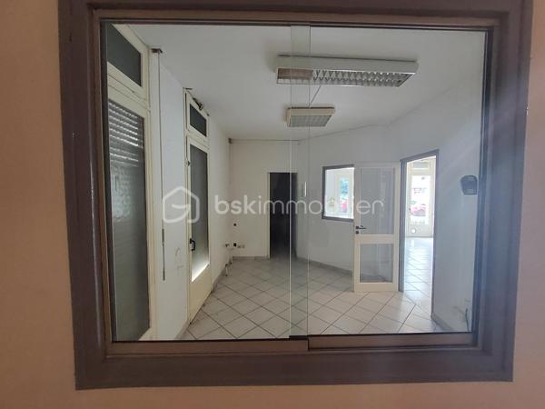 Bureau de 116,48 m²