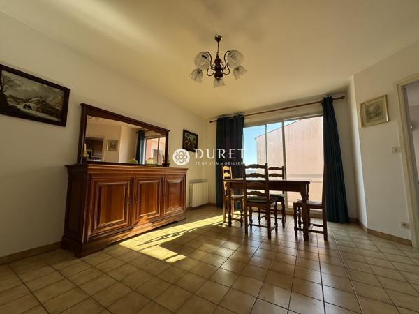 Appartement dernier etage avec balcon, cave et garage - Challans