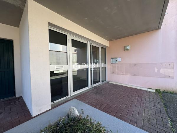 Appartement dernier etage avec balcon, cave et garage - Challans
