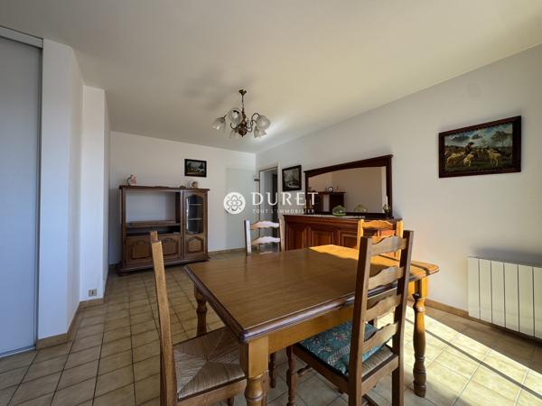 Appartement dernier etage avec balcon, cave et garage - Challans
