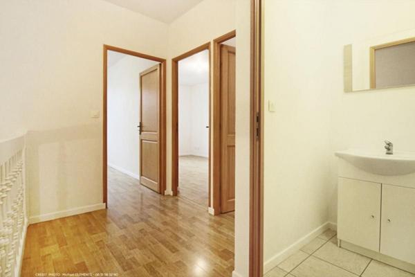 SPACIEUX 5 PIÈCES DE 101 m² AVEC PARKING PRIVÉ À GUÉMAR