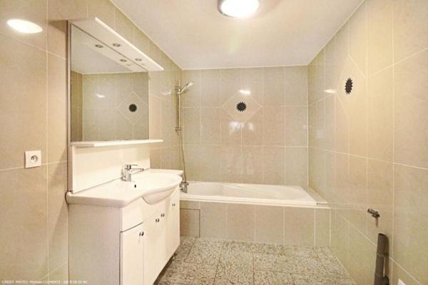 SPACIEUX 5 PIÈCES DE 101 m² AVEC PARKING PRIVÉ À GUÉMAR