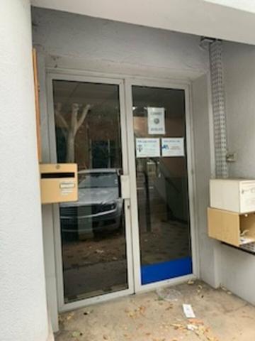Bureaux à vendre à Avignon avec parking proche Tribunal 96 m²