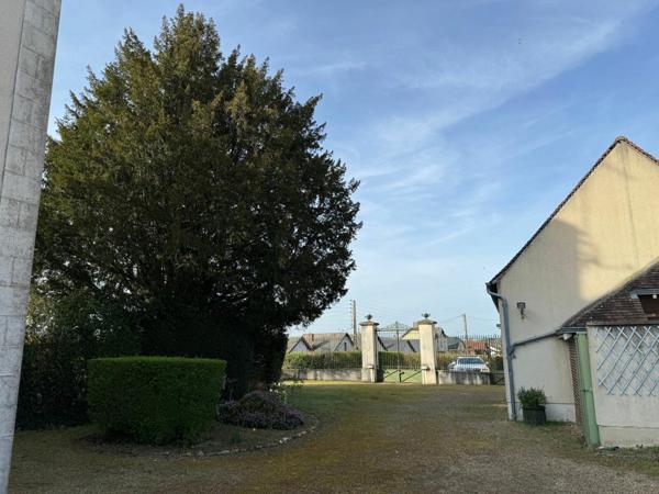 Maison à vendre    6 pièces •  La Ferté-Bernard