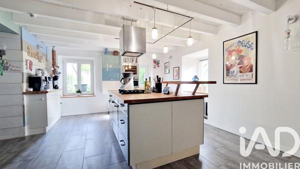 Maison à vendre 5 pièces 179 m² Lachaussée