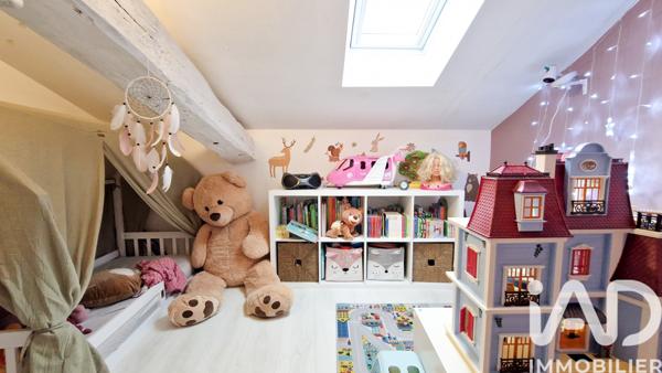 Maison à vendre 5 pièces 179 m² Lachaussée