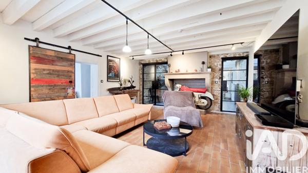 Maison à vendre 5 pièces 179 m² Lachaussée