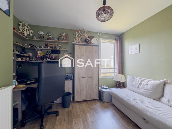 Appartement de type 5, dernier étage, 2 places de parking