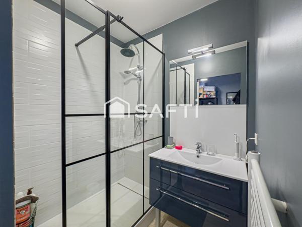 Appartement de type 5, dernier étage, 2 places de parking