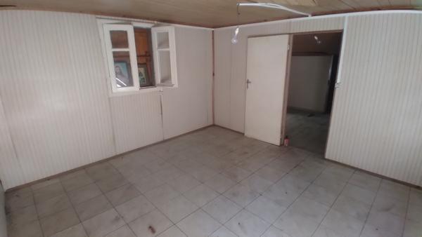 Chalet F4 de 100 m² à rénover ou détruire sur terrain de 477 m² à "Manapany-Les-Bains" (97480) SAINT JOSEPH