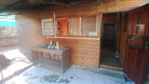 Chalet F4 de 100 m² à rénover ou détruire sur terrain de 477 m² à "Manapany-Les-Bains" (97480) SAINT JOSEPH