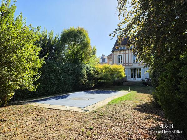 Troyes - Propriété d'exception de 270m² avec piscine et jardin. Détails des diagnostics énergétiques