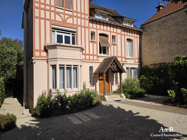 Troyes - Propriété d'exception de 270m² avec piscine et jardin. Détails des diagnostics énergétiques