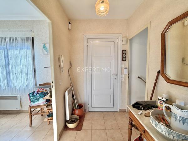 Carqueiranne (83320) Villa avec Vue Mer à Carqueiranne – Proche Plages et Port