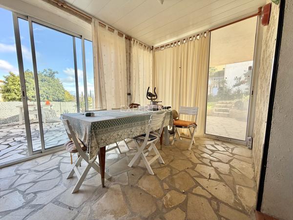 Carqueiranne (83320) Villa avec Vue Mer à Carqueiranne – Proche Plages et Port