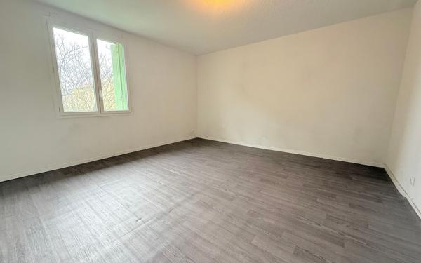 Maison à vendre    5 pièces •  Latrille