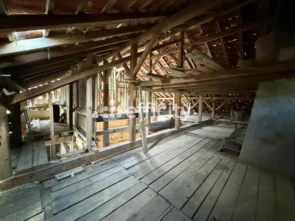 Maison
         5 pièces
        - 113 m² 188 000 € *