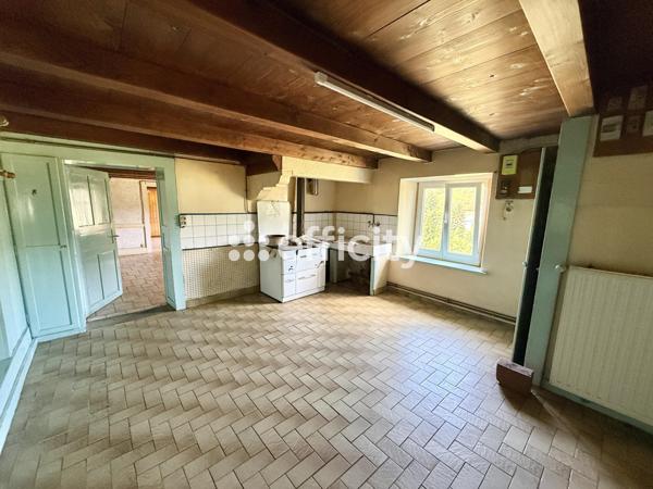 Maison
         5 pièces
        - 113 m² 188 000 € *
