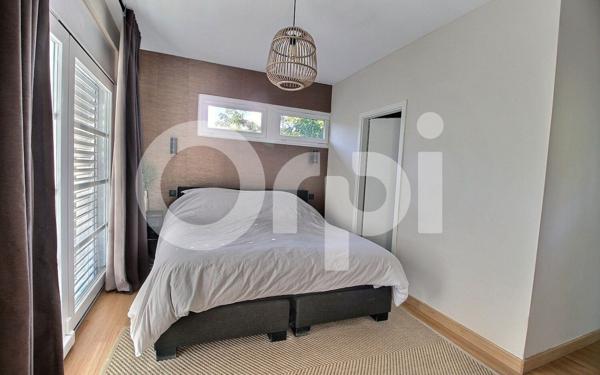 Maison à vendre    6 pièces • 214 m2 Messery