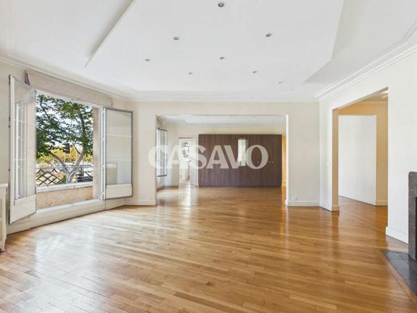 Vente Appartement 6 pièces de 167m² - 75015 Paris