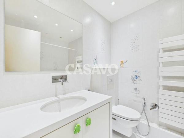 Vente Appartement 6 pièces de 167m² - 75015 Paris