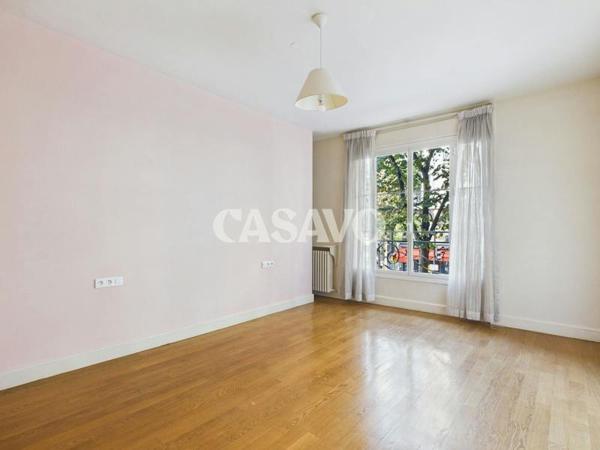 Vente Appartement 6 pièces de 167m² - 75015 Paris