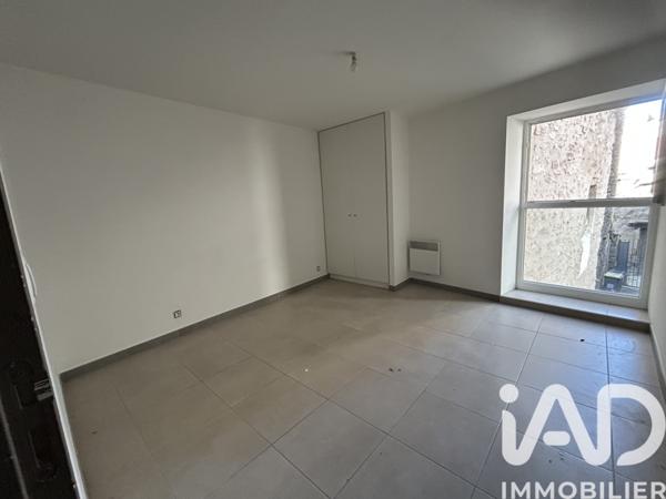 Location appartement 3 pièces 60 m² Aramon